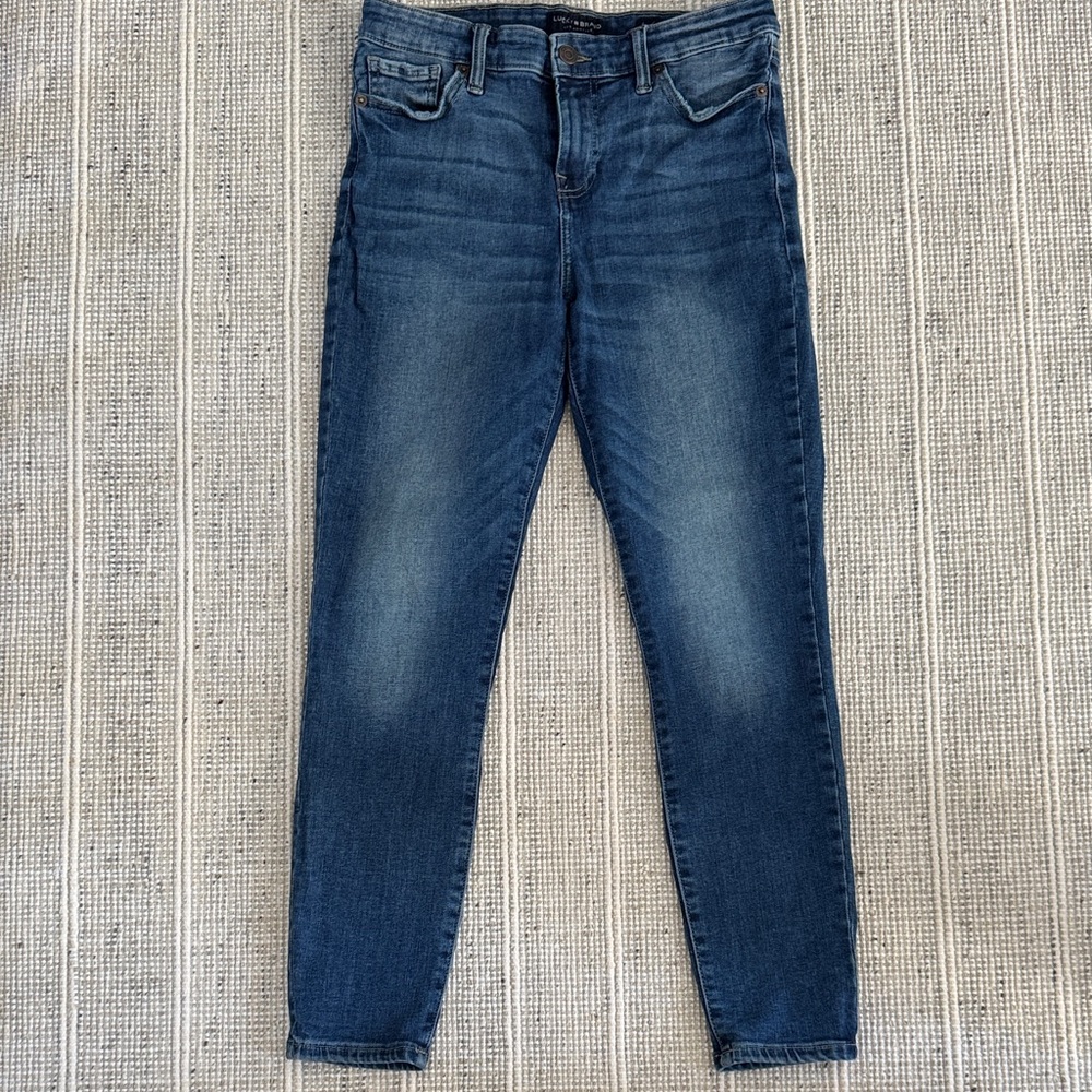 Lucky Brand Dark Blue Skinny Ankle Jeans size 6 Mid Rise